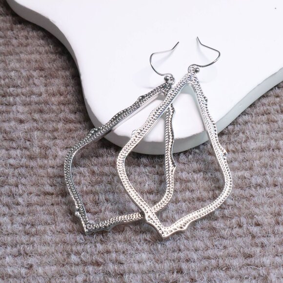 Kendra Scott Sophee Silver Drop Earrings 🎉 - Picture 2 of 2